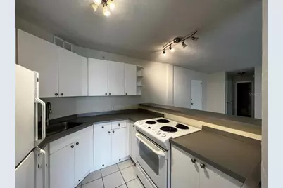 3315 58th Avenue S #310, Saint Petersburg, FL 33712 - Photo 4