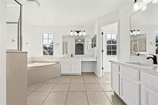 8212 Cypress Breeze Way, Tampa, FL 33647 - Photo 36