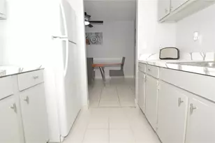 12760 Indian Rocks Rd, Largo, FL 33774 - Photo 18