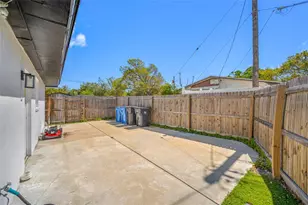 4916 Carlyle Rd, Tampa, FL 33615 - Photo 34