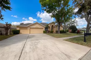10101 Kingsbridge Ave, Tampa, FL 33626 - Photo 1