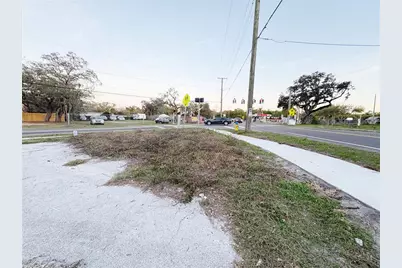 535 Maydell Drive, Tampa, FL 33619 - Photo 4