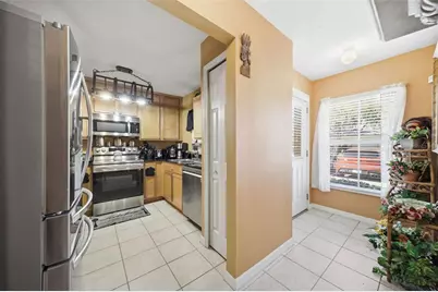 192 Coquina Bay Drive, Saint Petersburg, FL 33705 - Photo 6