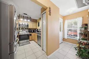 192 Coquina Bay Drive, Saint Petersburg, FL 33705 - Photo 6