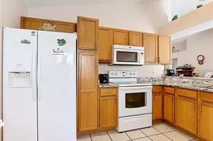 2927 Cool Breeze Cir, Saint Cloud, FL 34769 - Photo 12