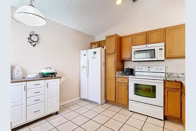 2927 Cool Breeze Circle, Saint Cloud, FL 34769 - Photo 10