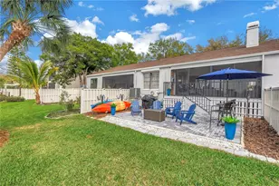 912 Myakka Ct NE, Saint Petersburg, FL 33702 - Photo 20