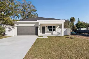 5111 68th St N, Saint Petersburg, FL 33709 - Photo 4