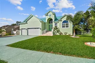 711 Eagle Ln, Apollo Beach, FL 33572 - Photo 2