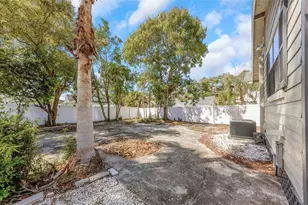 1022 8th St N, Saint Petersburg, FL 33701 - Photo 32