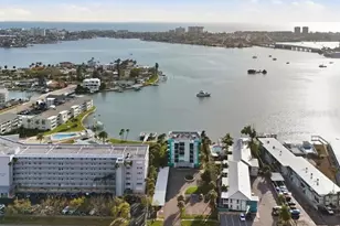 1848 Shore Dr S, South Pasadena, FL 33707 - Photo 38