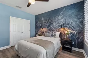 4910 Lakeshore Oaks Ct, Tampa, FL 33624 - Photo 10