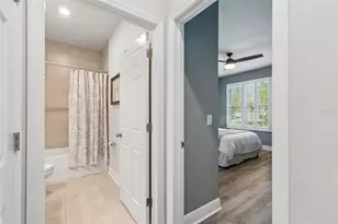 4910 Lakeshore Oaks Ct, Tampa, FL 33624 - Photo 8