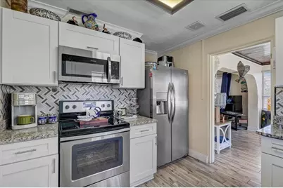 756 Mandalay Avenue, Clearwater Beach, FL 33767 - Photo 12