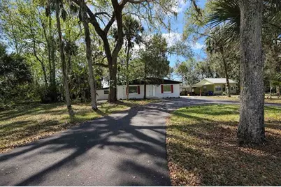 502 NW Crystal Street, Crystal River, FL 34428 - Photo 1