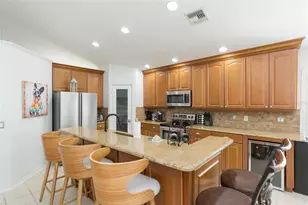 876 Addison Dr NE, Saint Petersburg, FL 33716 - Photo 16