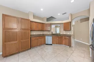 7754 Stoneleigh Dr, Land O Lakes, FL 34637 - Photo 14