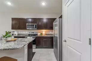 33083 Frosted Clover Wy, Wesley Chapel, FL 33545 - Photo 30