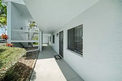 303 Martha Lane #303, Oldsmar, FL 34677 - Photo 4