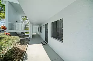 303 Martha Ln, Oldsmar, FL 34677 - Photo 4