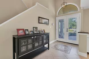 906 Landmark Circle S, Tierra Verde, FL 33715 - Photo 6