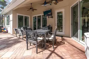 906 Landmark Circle S, Tierra Verde, FL 33715 - Photo 38