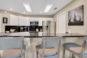 906 Landmark Circle S, Saint Petersburg, FL 33715 - Photo 12