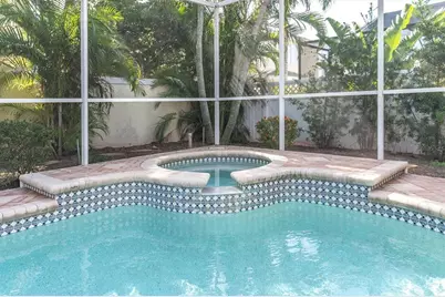 906 Landmark Circle S, Saint Petersburg, FL 33715 - Photo 32