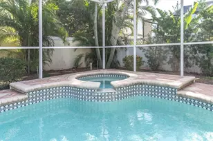 906 Landmark Circle S, Saint Petersburg, FL 33715 - Photo 32