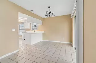 8301 Iberia Pl, Tampa, FL 33637 - Photo 12