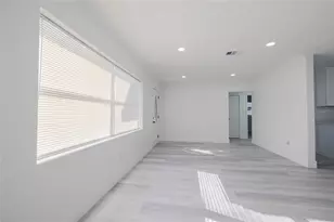 1832 Greenhill Dr, Clearwater, FL 33755 - Photo 20