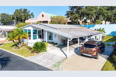 37827 Mission Hills Avenue, Zephyrhills, FL 33541 - Photo 4