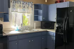 10627 105th St, Largo, FL 33773 - Photo 4