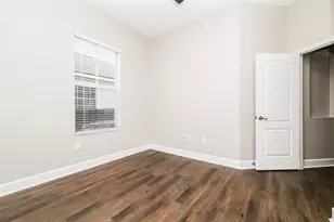 8214 Lagerfeld Dr, Land O Lakes, FL 34637 - Photo 24