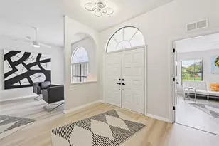 4719 Meadowview Cir, Sarasota, FL 34233 - Photo 4