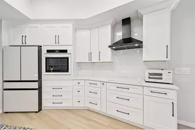 4719 Meadowview Circle, Sarasota, FL 34233 - Photo 16