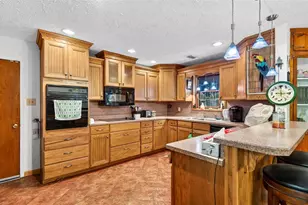 10820 Linda Vista Ln, Dade City, FL 33525 - Photo 14