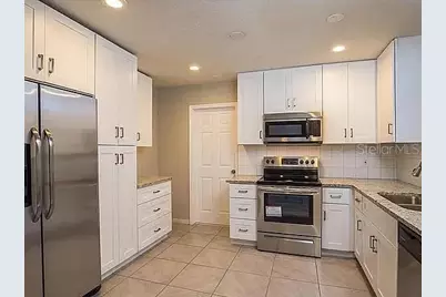 622 Myrtle Way S, Saint Petersburg, FL 33703 - Photo 6