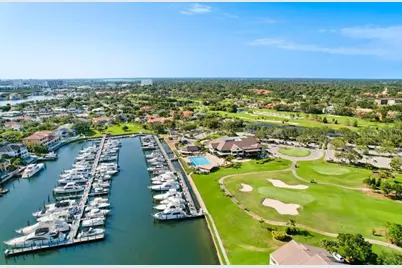 5940 Pelican Bay Plaza S #1105, Gulfport, FL 33707 - Photo 6