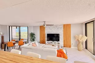 5940 Pelican Bay Plaza S, Gulfport, FL 33707 - Photo 14