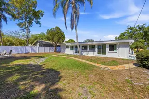 2325 Glenmoor Rd N, Clearwater, FL 33764 - Photo 32