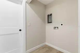 2325 Glenmoor Rd N, Clearwater, FL 33764 - Photo 34