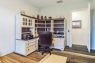 32646 Wesley Way, Dade City, FL 33525 - Photo 18