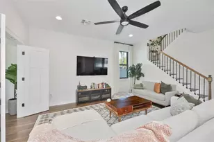 1806 E Caracas St, Tampa, FL 33610 - Photo 4