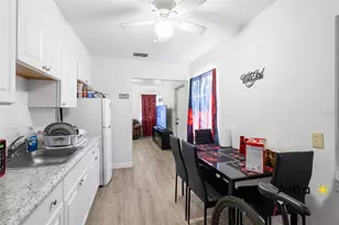 2350 Grove St S, Saint Petersburg, FL 33705 - Photo 4