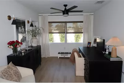 9484 Treasure Lane NE, Saint Petersburg, FL 33702 - Photo 16