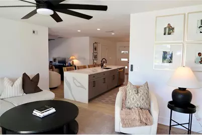 9484 Treasure Lane NE, Saint Petersburg, FL 33702 - Photo 12