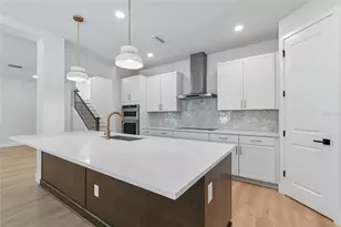 2916 W Ellis Dr, Tampa, FL 33611 - Photo 6