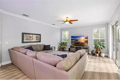 5919 Jaegerglen Drive, Lithia, FL 33547 - Photo 18