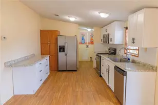 4306 Tevalo Dr, Valrico, FL 33596 - Photo 8